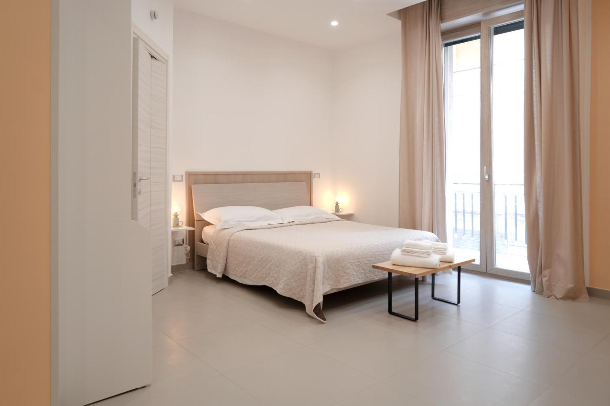 B&B Gasparrini Rooms Neapel Exteriör bild